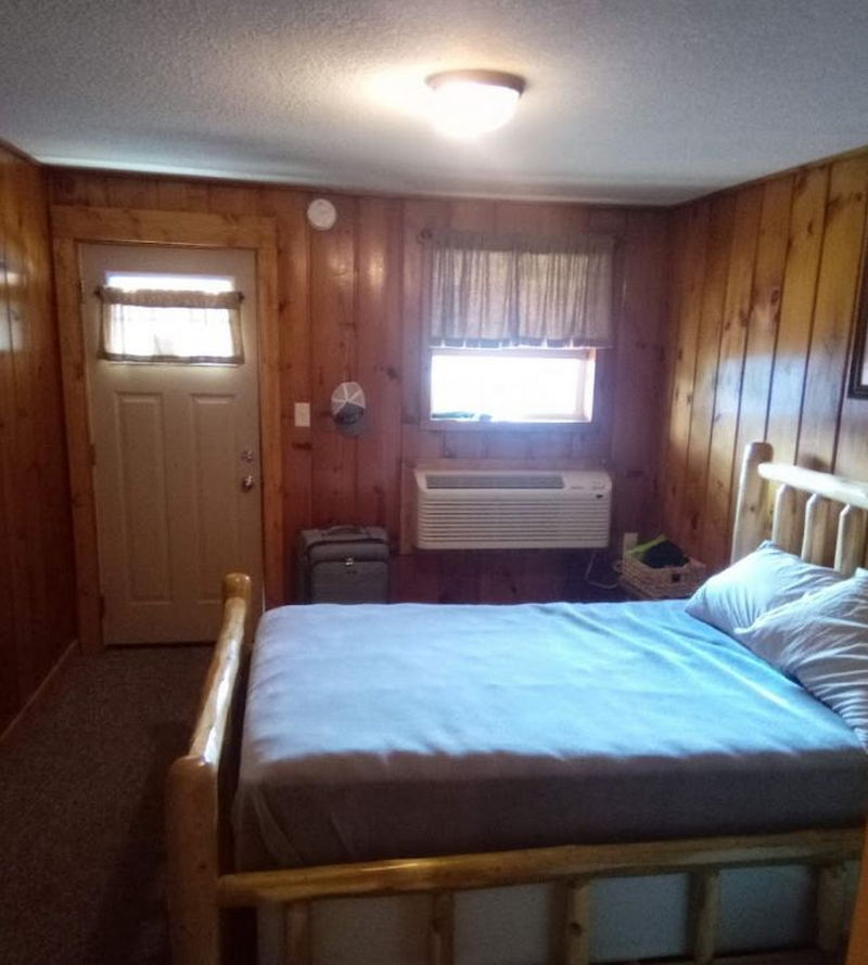 Tower Shore Motel and Camping (Tower Shore Motel) - From Web Listing (newer photo)